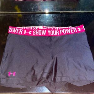 Women’s UnderArmor Spandex Shorts - Black